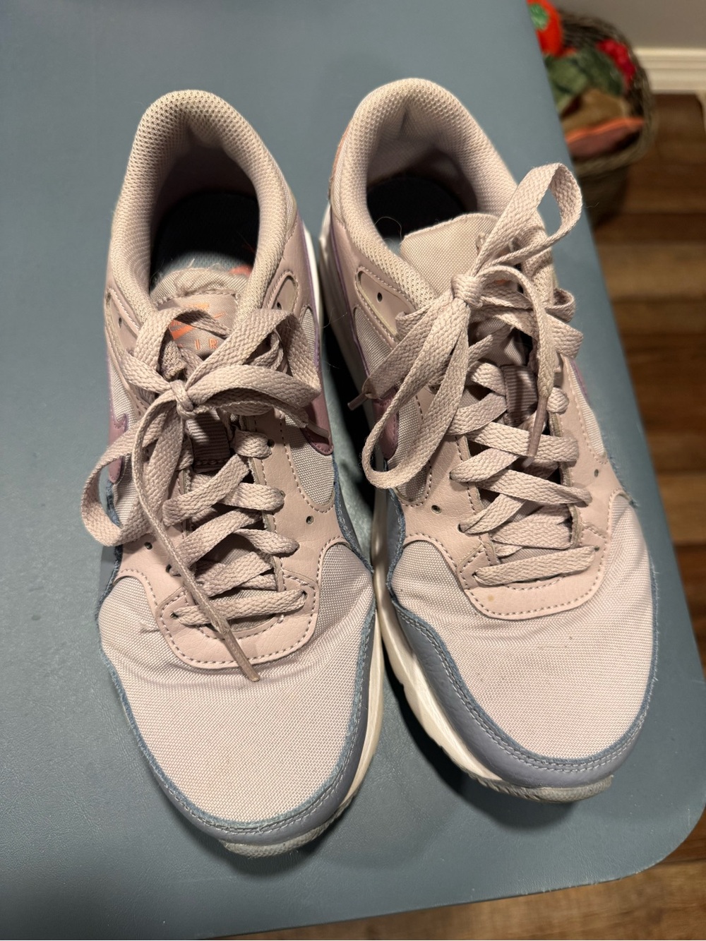 Nike Women’s Air Max Sneakers - Dusty Pink & Slate Gray - Picture 2 of 4